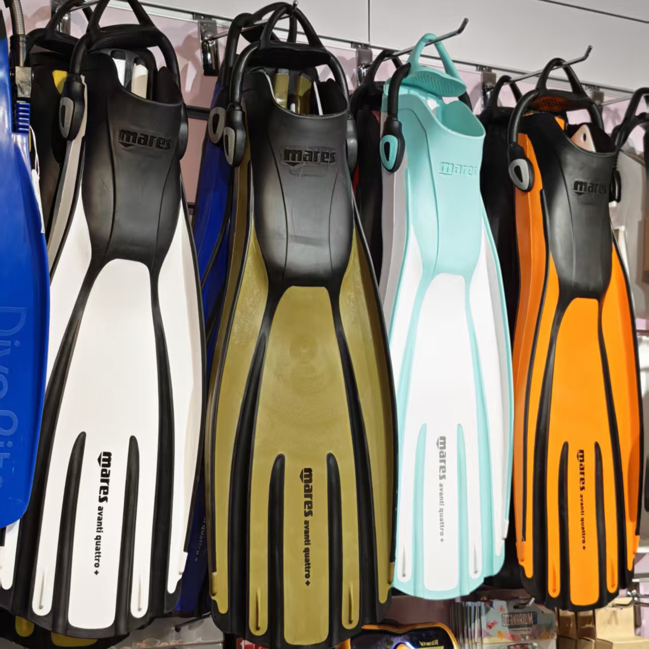 Mares Avanti Quattro Plus Open Heel Fins