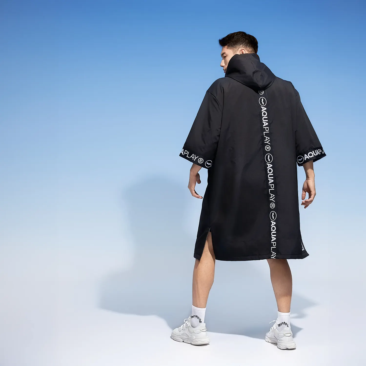 AquaPlay 編織 Logo 厚身斗篷 Insulated Poncho