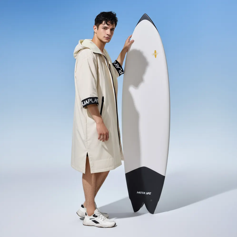 AquaPlay 編織 Logo 厚身斗篷 Insulated Poncho