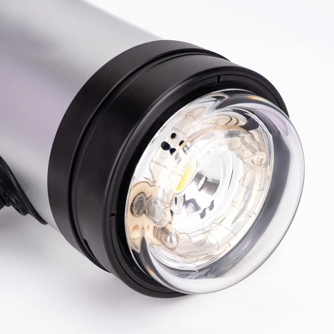 AOI UIS-P1 Ultra InTeLi Strobe – Performance 1